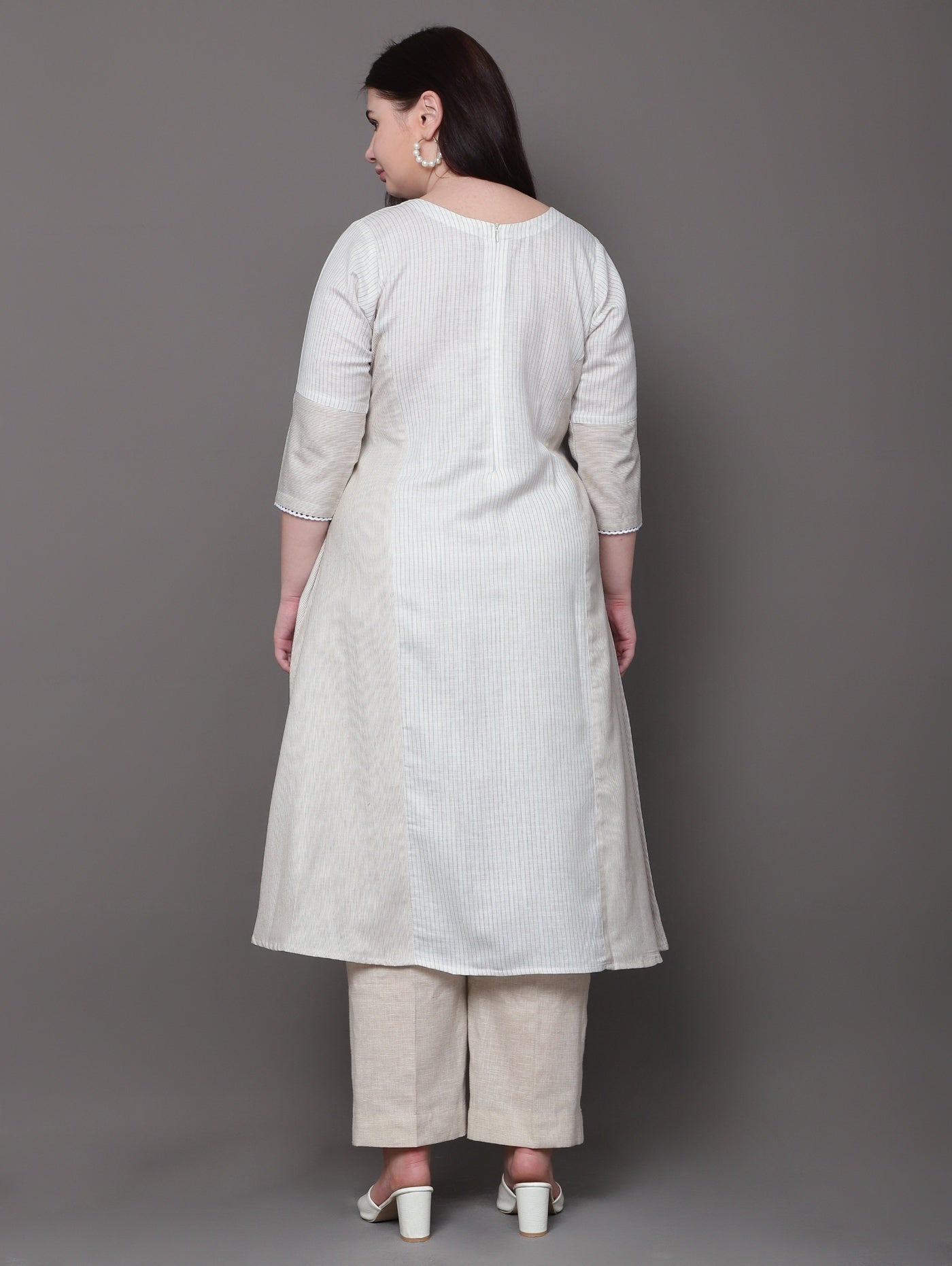 The Eira Linen Set
