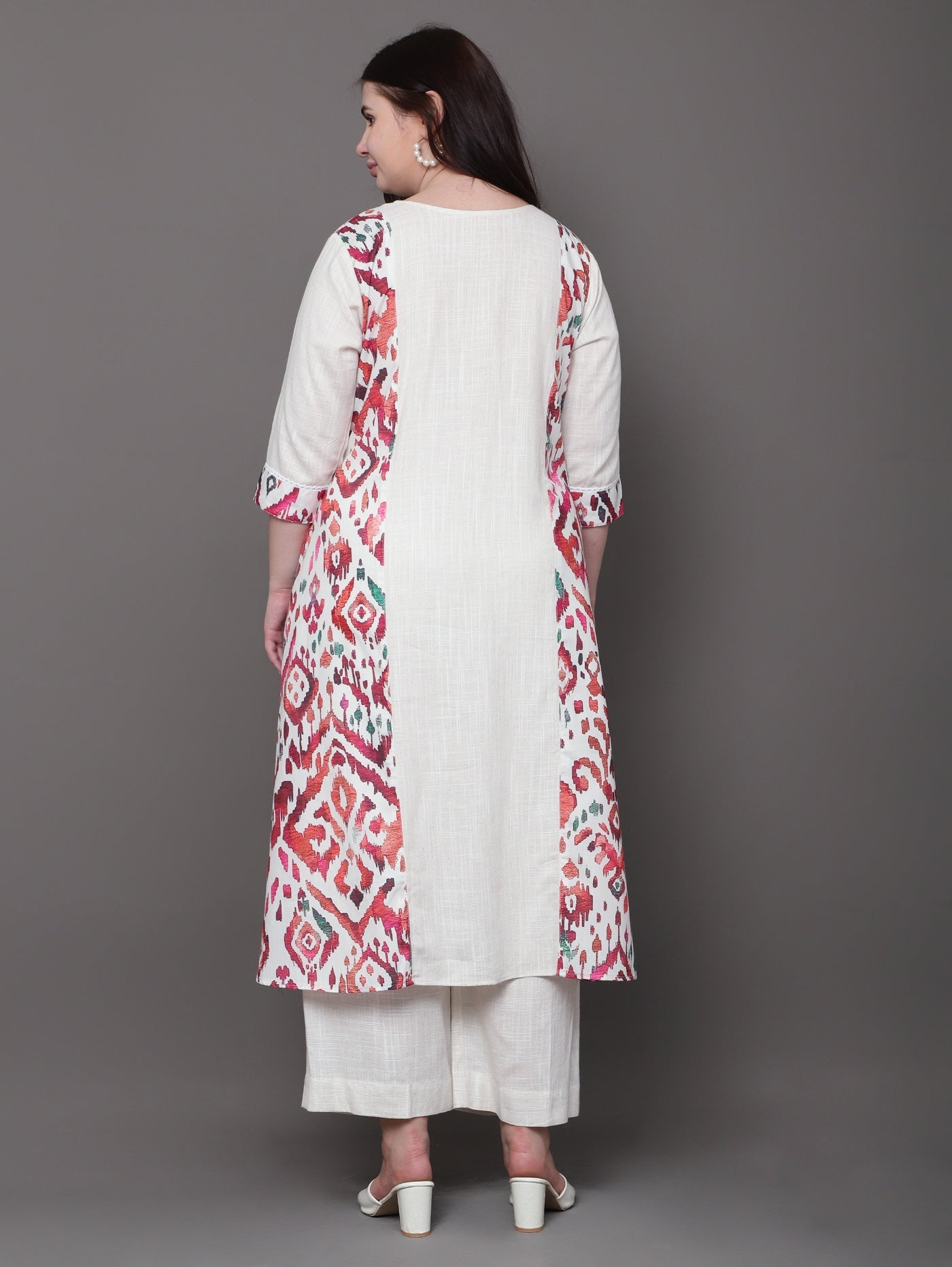 The Aara Linen Set