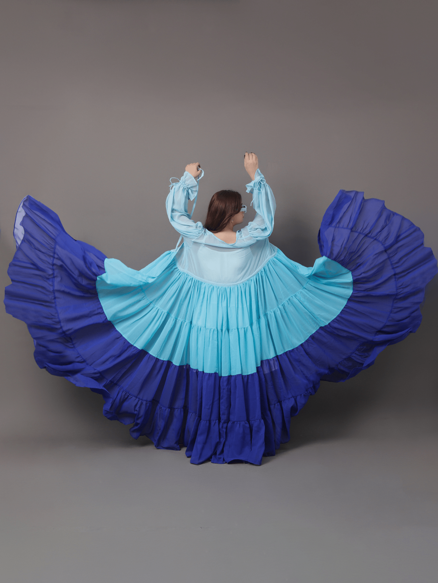 Blue hues Shrug