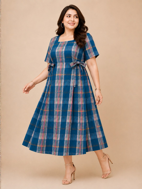 Curvy Cottage Midi Dress